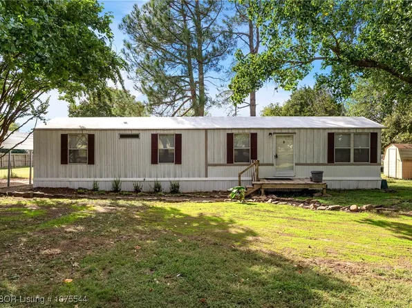 4114 E Northbrook Cir, Van Buren, AR 72956