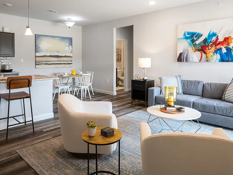 Sugar Creek Apartments — Photo 34