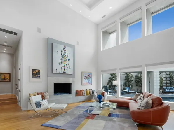 11715 Parwen Dr, Dallas, TX 75230