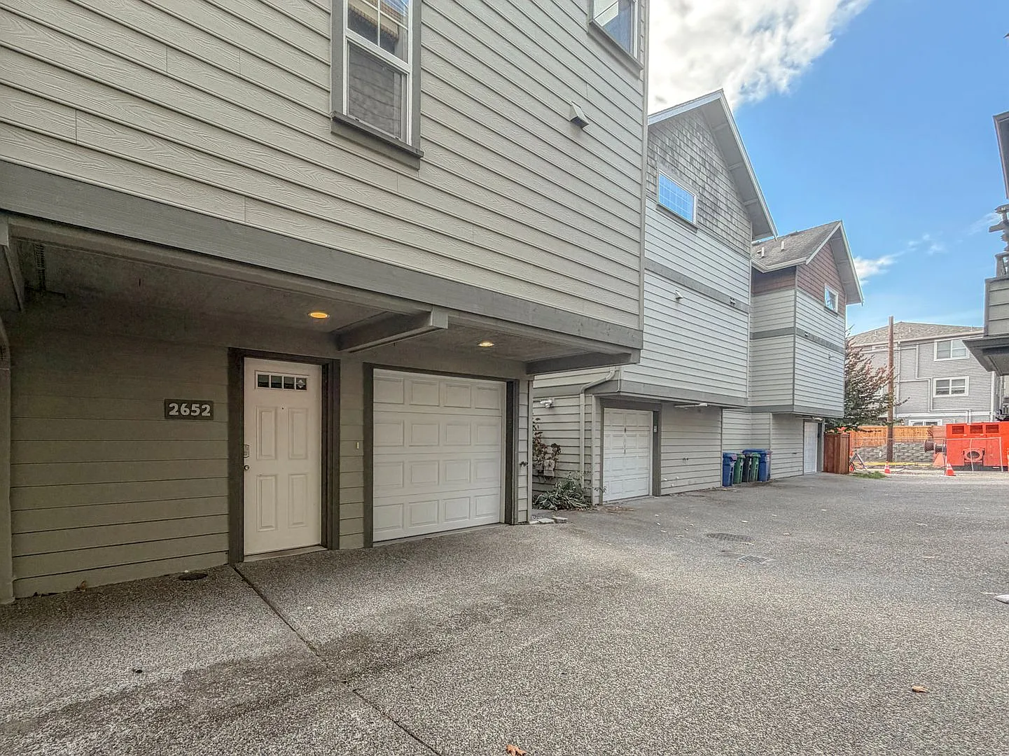 3 bed/3.5 bath Townhome Located Blocks from Downtown Ballard, $3,500/mo. — Photo 3