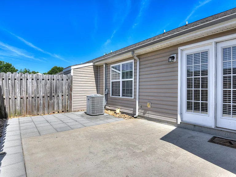 1609 Bradley Way — Photo 22