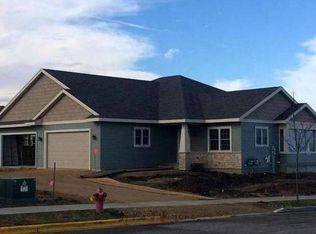 2013 Fieldstone Blvd, Prairie Du Sac, WI 53578