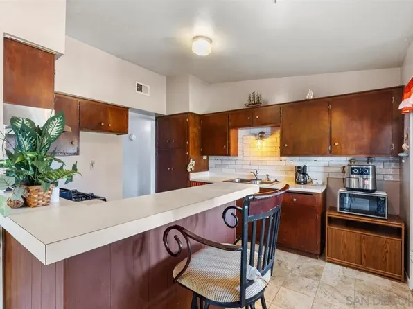 1175 N Midway Dr, Escondido, CA 92027