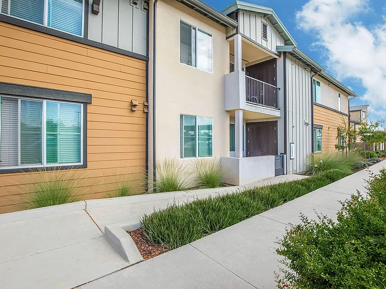 Azure Apartments — Photo 27