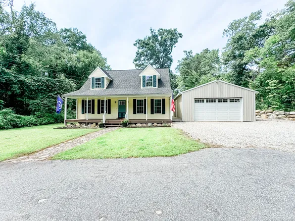 20 Park Drive, Chaplin, CT 06235