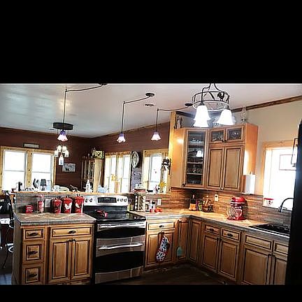 3rd image of 33225A Wabaunsee Rd