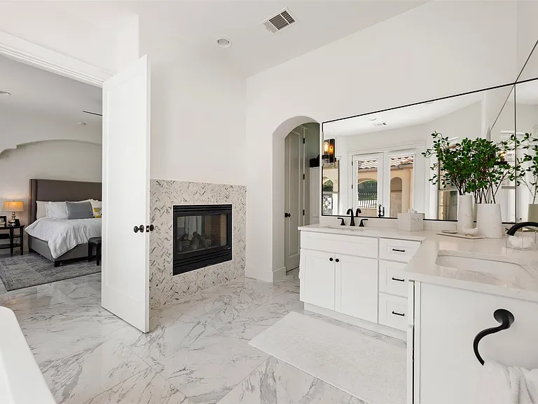 64 Tiburon Dr — Photo 28