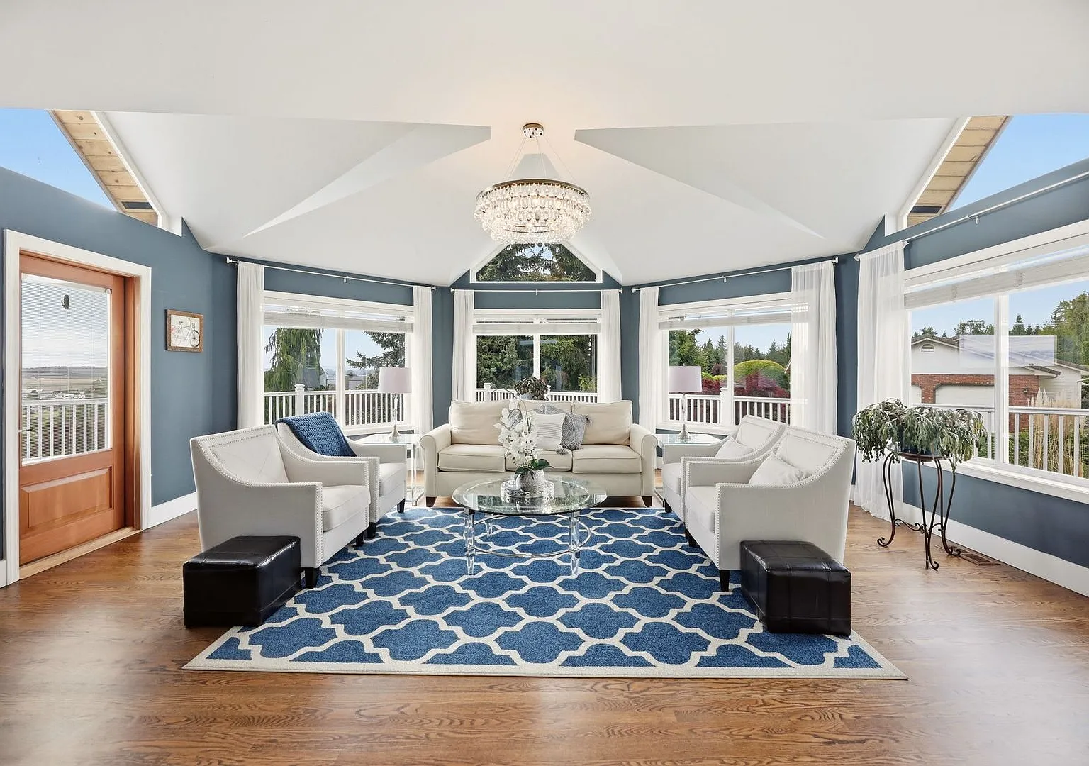 Mt Vernon Premier Rental — Photo 4