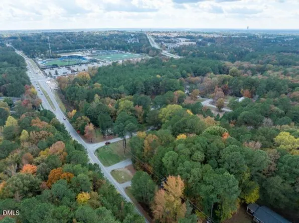 1539 N Main St, Holly Springs, NC 27540