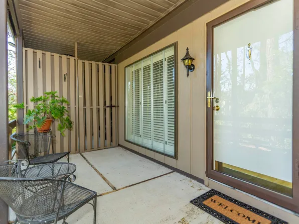 3101 Lorna Rd, Vestavia Hills, AL 35216
