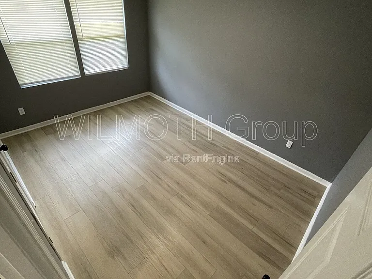 2245 Admiral Dr — Photo 7