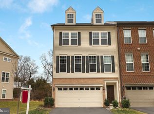 8915 Dahlgren Ridge Rd, Manassas, VA 20111