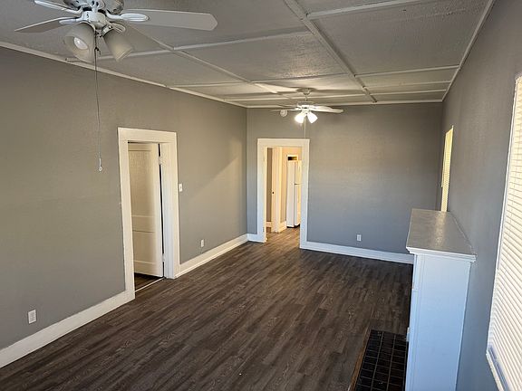3rd image of 546 Canton