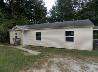 1228 Marion St APT 2, Danville, IL 61832