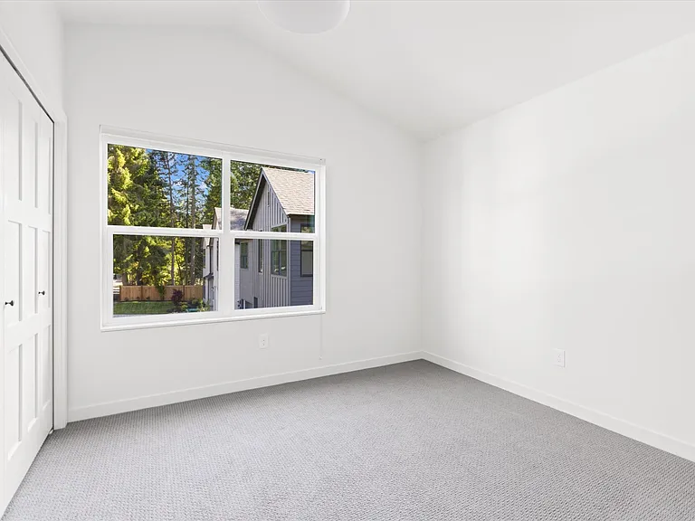 12334C 38th Ave NE — Photo 11