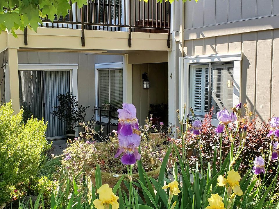 2nd image of 819 Terra California Dr APT 4