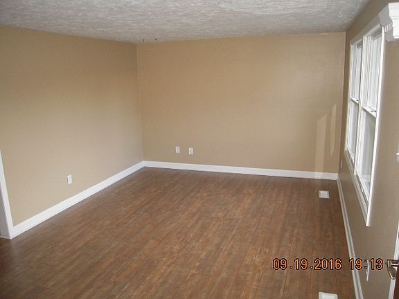 3rd image of 51971 Audra Dr