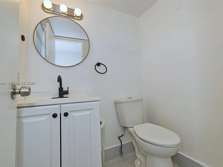 2903 N Miami Beach Blvd #806 — Photo 12