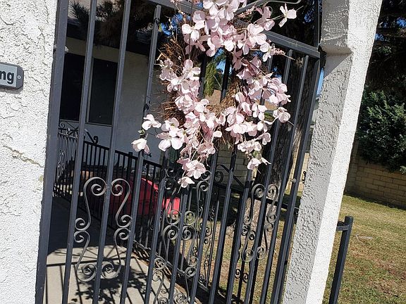 4th image of 809 E Banyan St