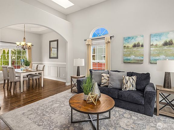 4th image of 5812 75th Avenue NE
