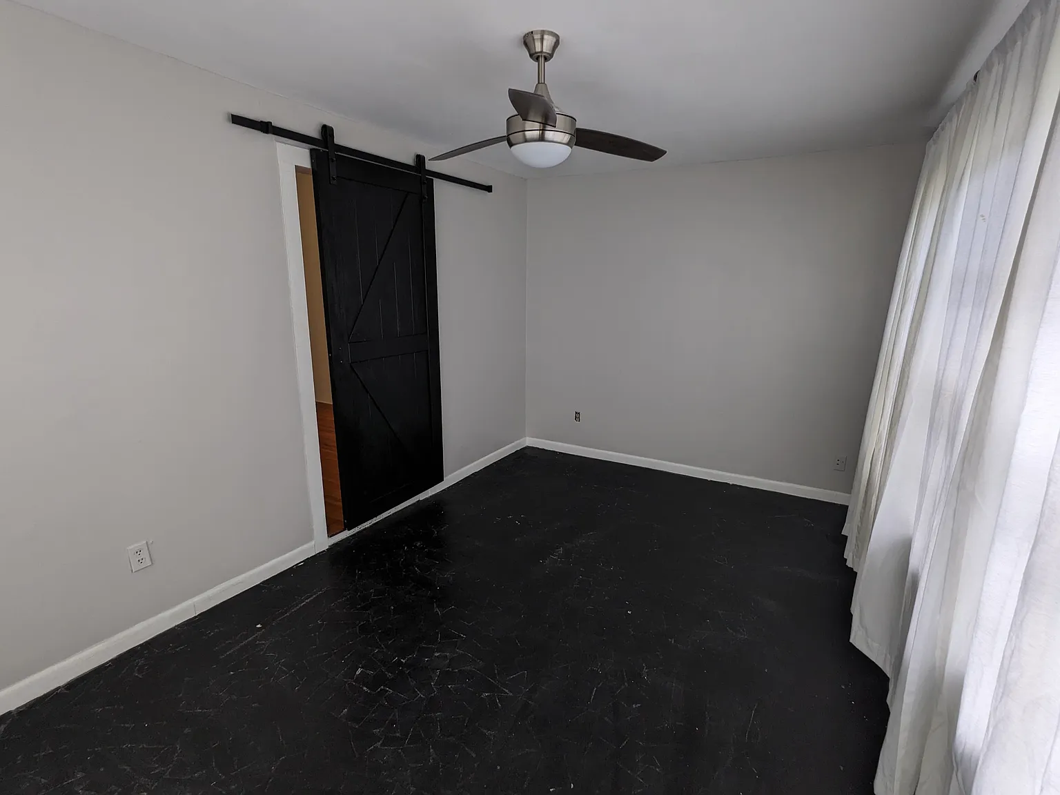 3 bed, 1207 sqft, $1,600 — Photo 4