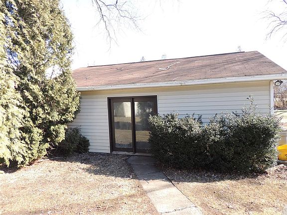 4th image of 4115 Watson Blvd