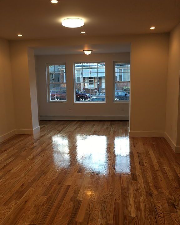 2nd image of 119 E 35th St #2