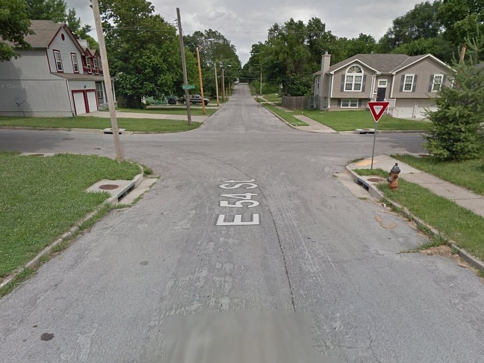 2nd image of 2801 E 54th St