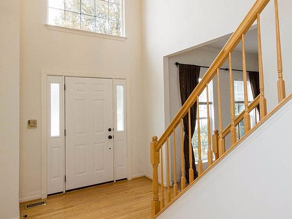 3rd image of 16 Warwick Way