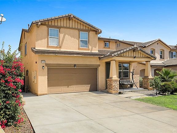 3rd image of 17620 Comfrey Dr