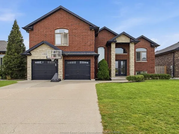 1302 Deer Run Trl, Lakeshore, ON N0R 1A0