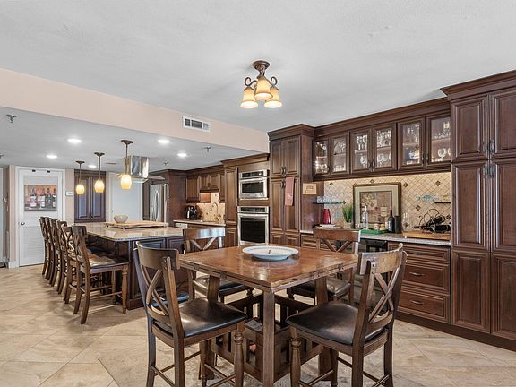 5th image of 554 Coral Ct Unit 505