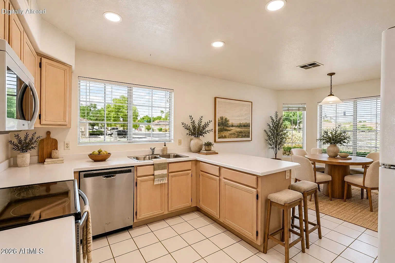 3 bed, 2.0 bath, 1567 sqft, $2,100 — Photo 3