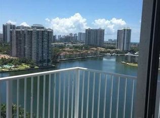 2801 NE 184th Ter, Aventura, FL 33160