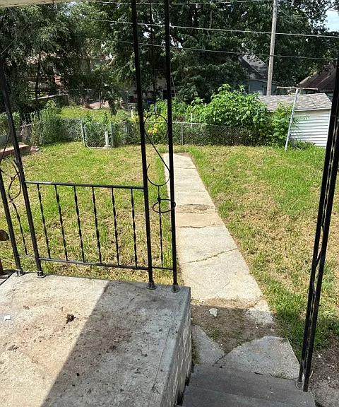 2815 Olive St — Photo 13
