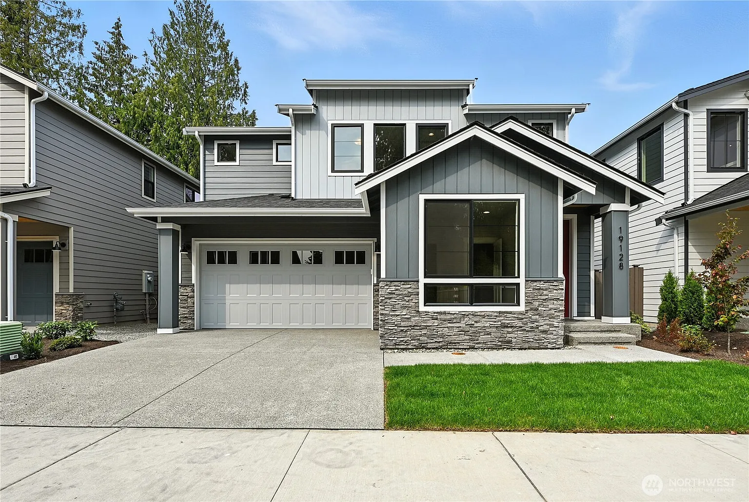 19128 Meridian Drive SE #CW 05 photo 1
