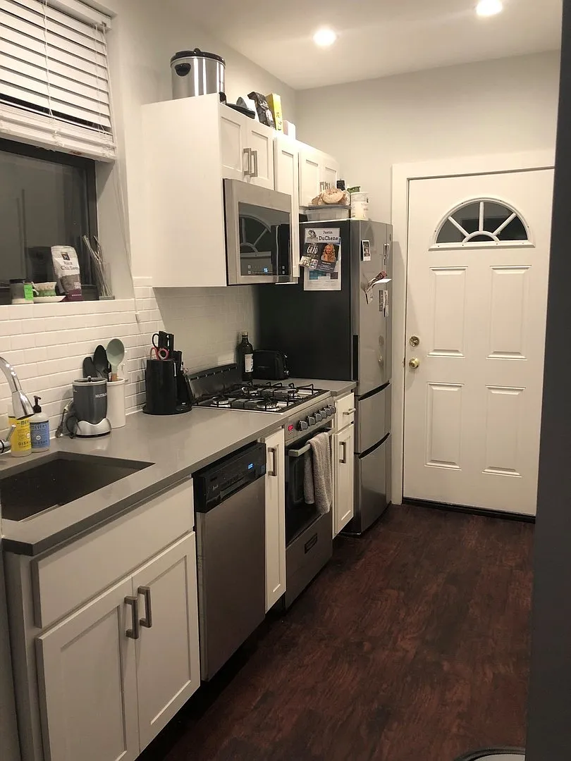 Studio, 368 sqft, $1,795 — Photo 3