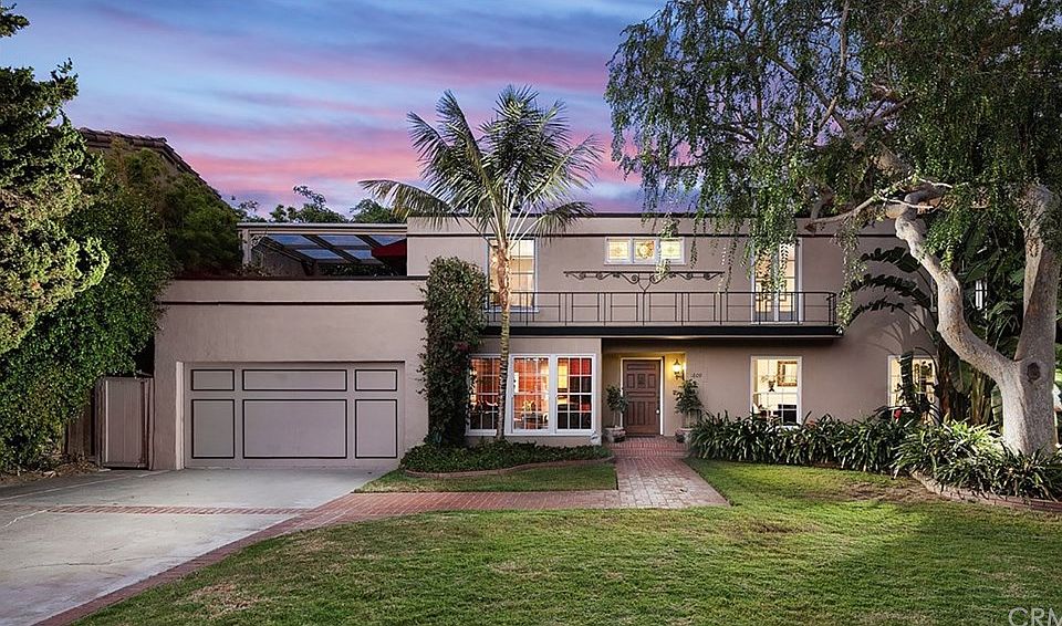 1st image of 1809 N Heliotrope Dr