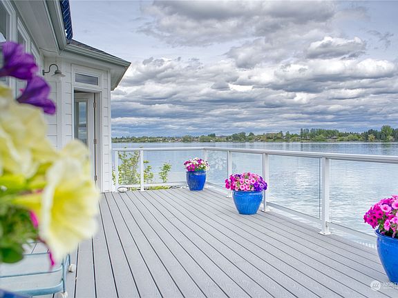 5th image of 4064 W Cove West Drive