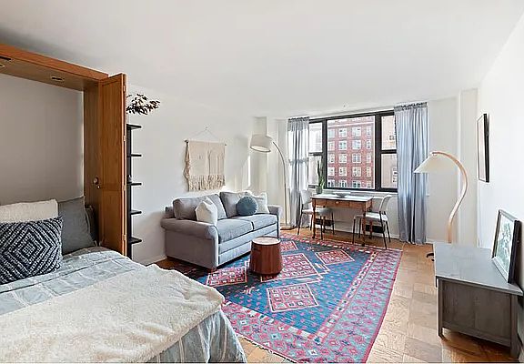 5th image of 130 E 18th St APT 12J