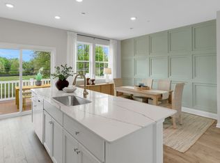 301 Lantern Ct, Sellersville, PA 18960