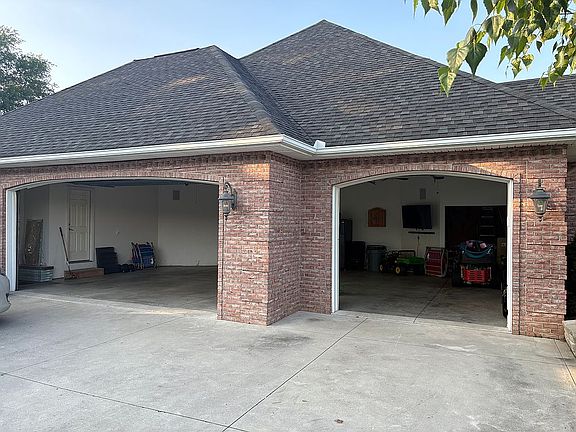 4th image of 106 Evergreen Dr