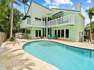 2100 NE 22nd St, Wilton Manors, FL 33305