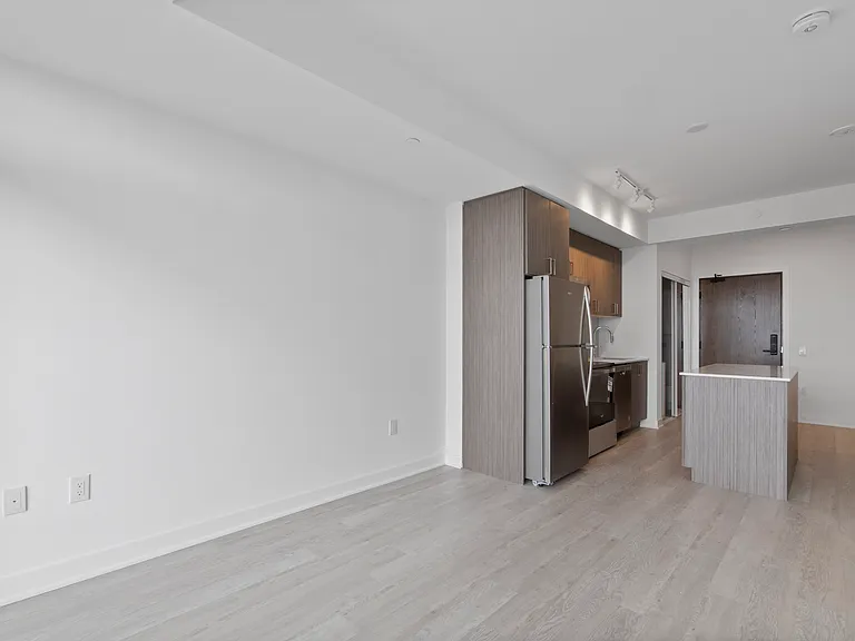 2782 Barton St E #608 — Photo 21
