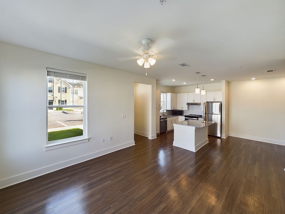 1st image of 775 Victory Ln #7-101