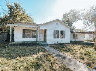 1903 Glendale St, Victoria, TX 77901