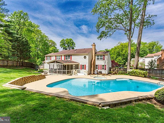 2nd image of 11551 Holly Briar Ln