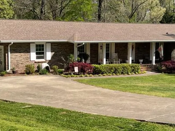 2805 18th Ct, Haleyville, AL 35565