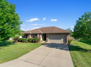 1006 E Melton Rd, Ozark, MO 65721