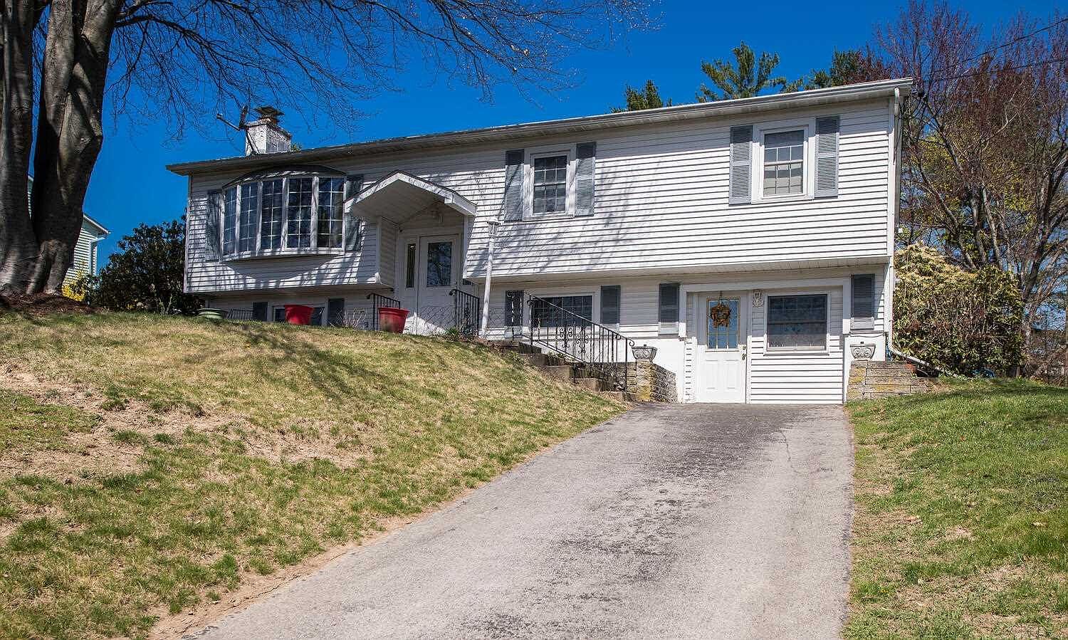 12 Dwyer Ln, Wappingers Falls, NY 12590 Zillow